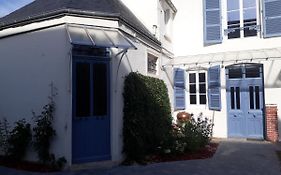 Les Pierres Bleues