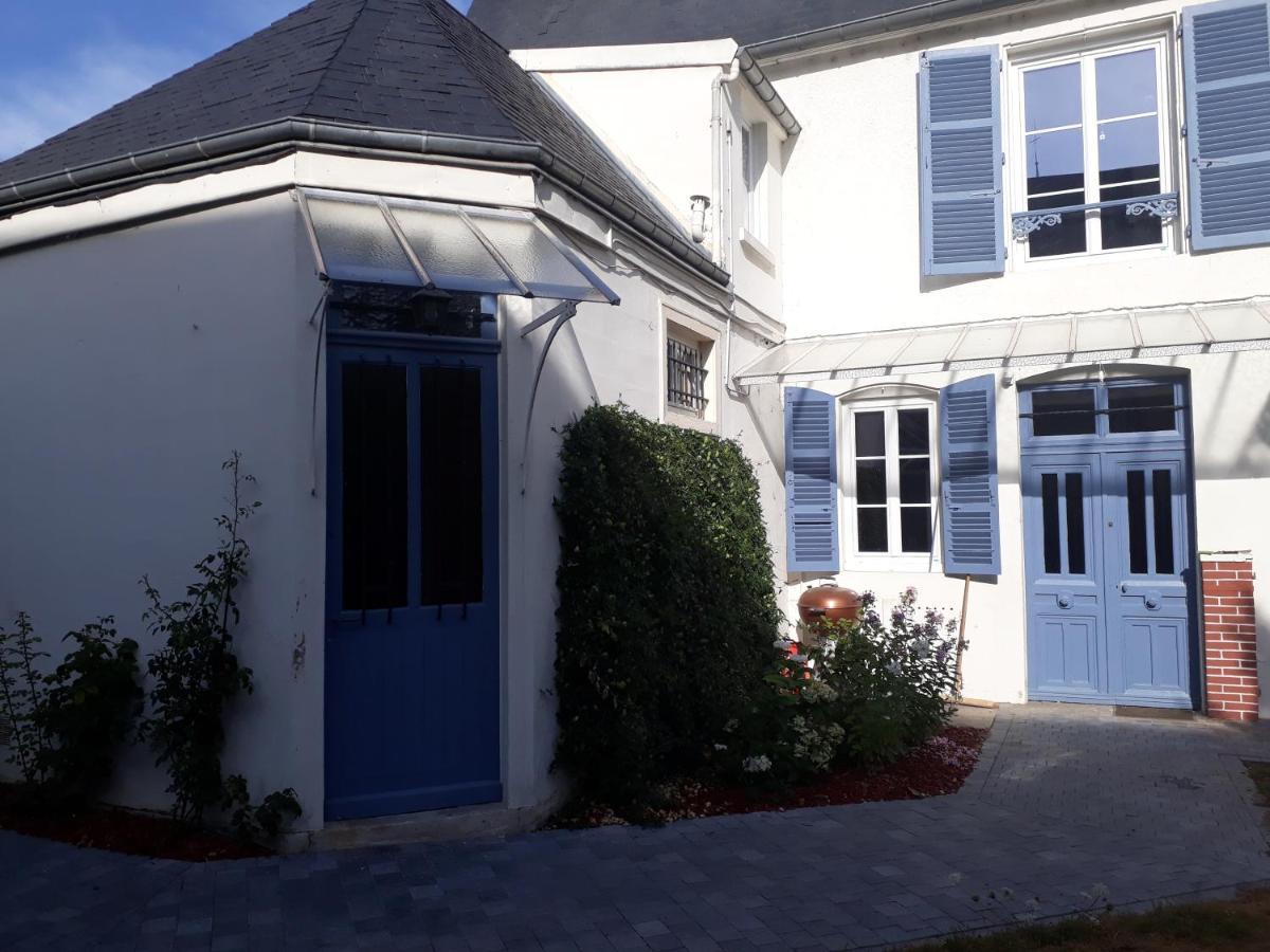 Hotel Les Pierres Bleues Bar-sur-Aube Exterior foto